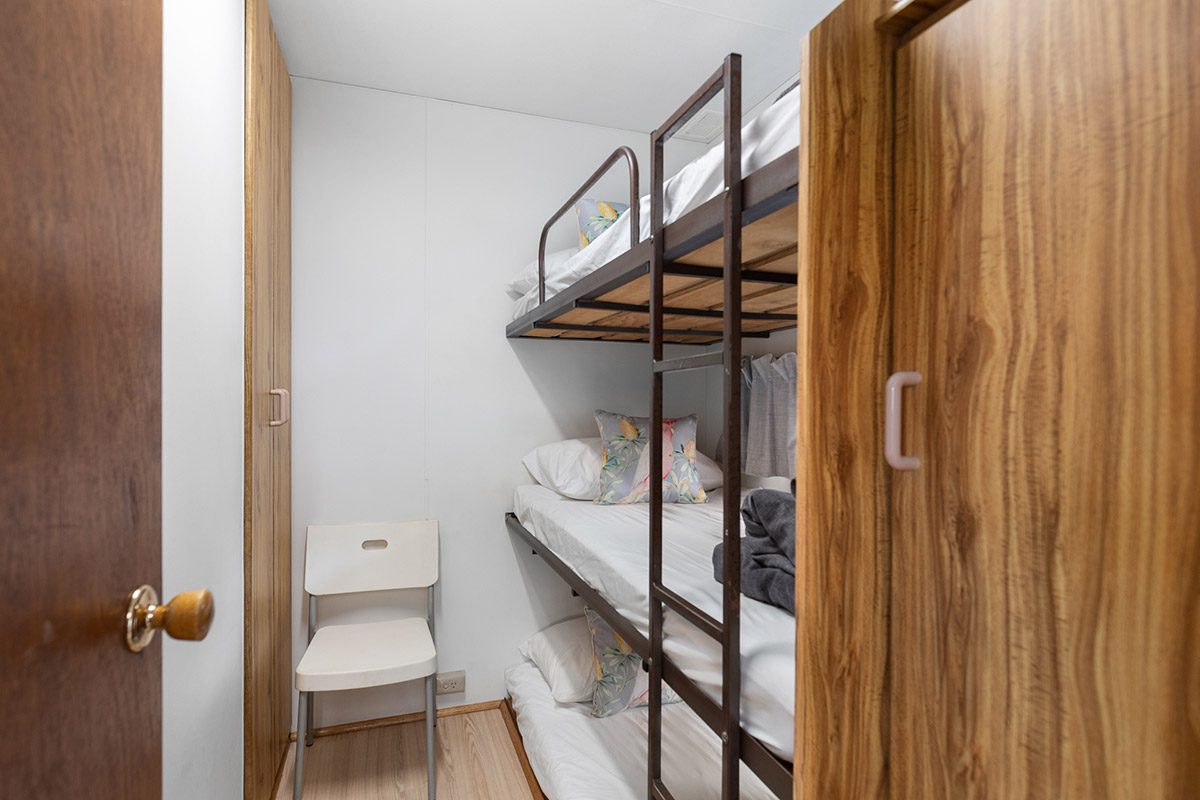 Five Berth Ensuite Cabin (Triple Bunk)