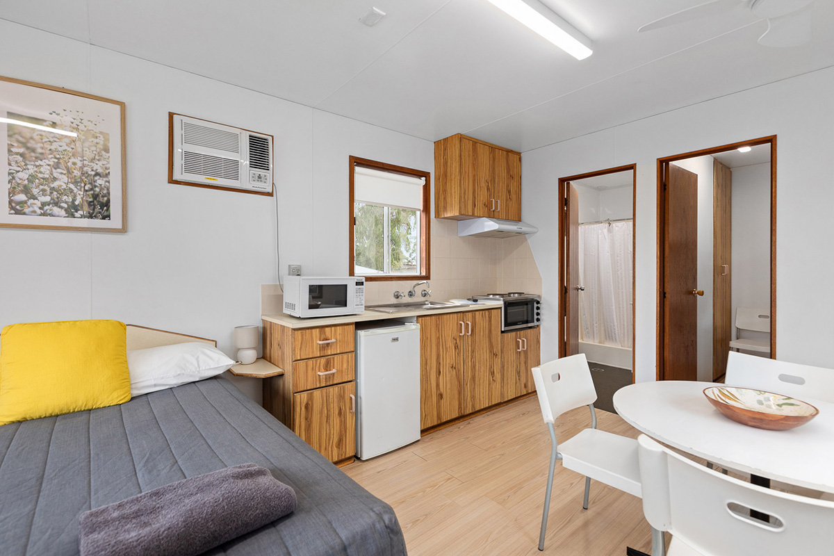 Five Berth Ensuite Cabin (Triple Bunk)