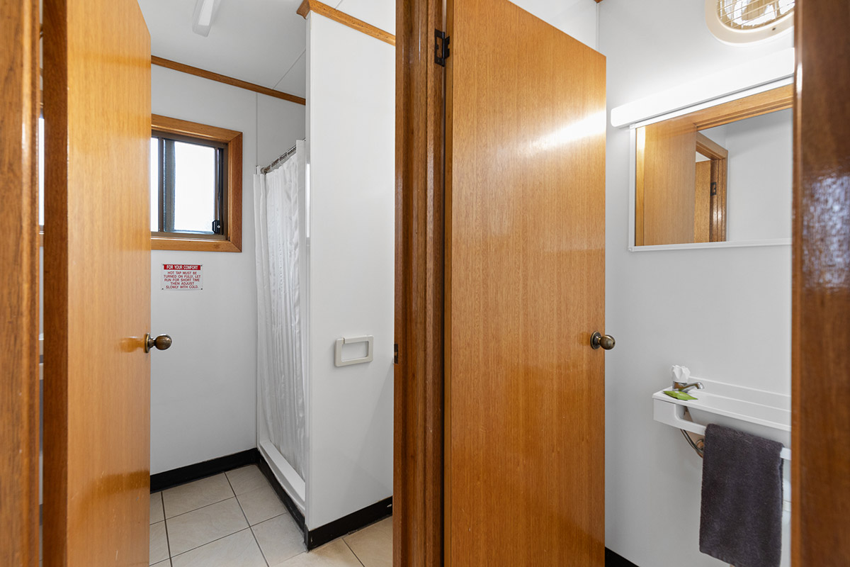 Holiday Unit 4 Berth