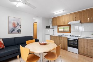 Holiday Unit 6 Berth